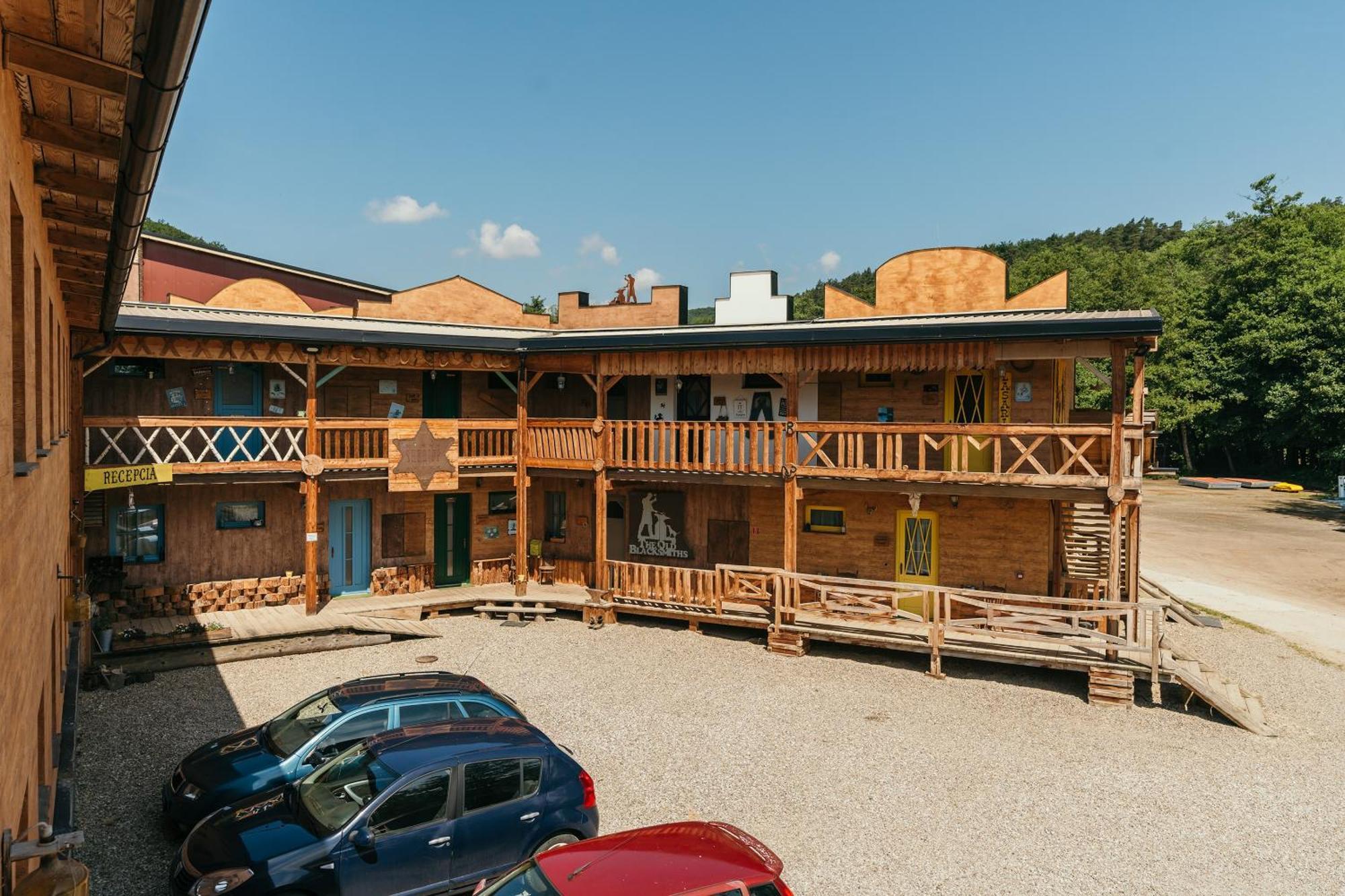 Ranch 13 - Western A Kone Nemšová Esterno foto